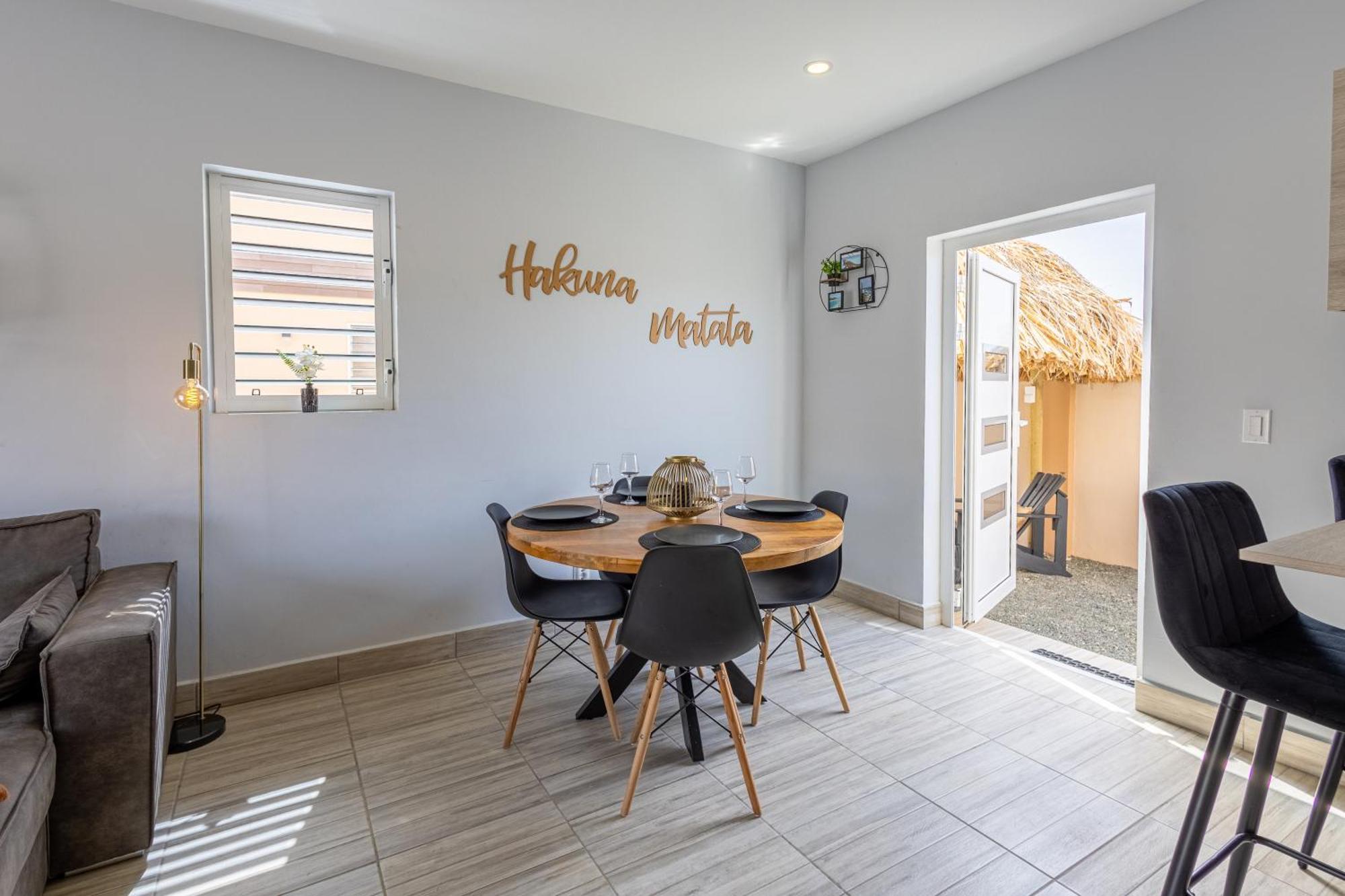Av Curacao - Centrally Located Spacious Apartment Willemstad Buitenkant foto