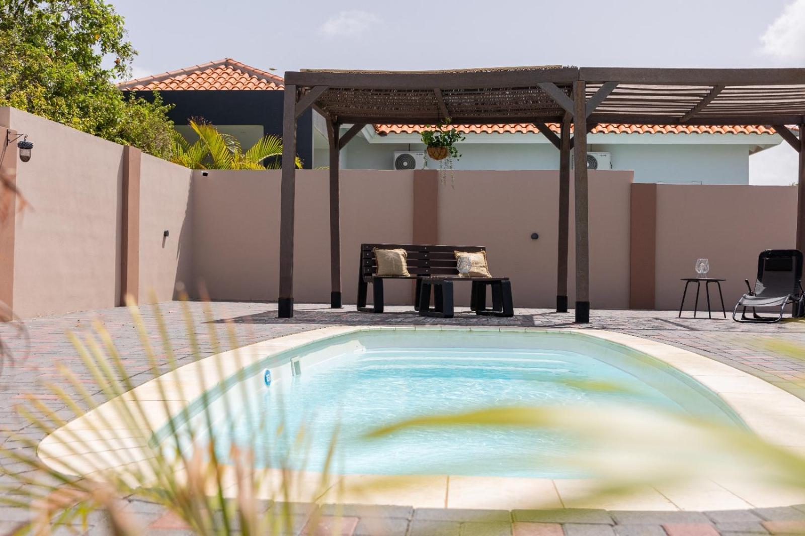 Av Curacao - Centrally Located Spacious Apartment Willemstad Buitenkant foto
