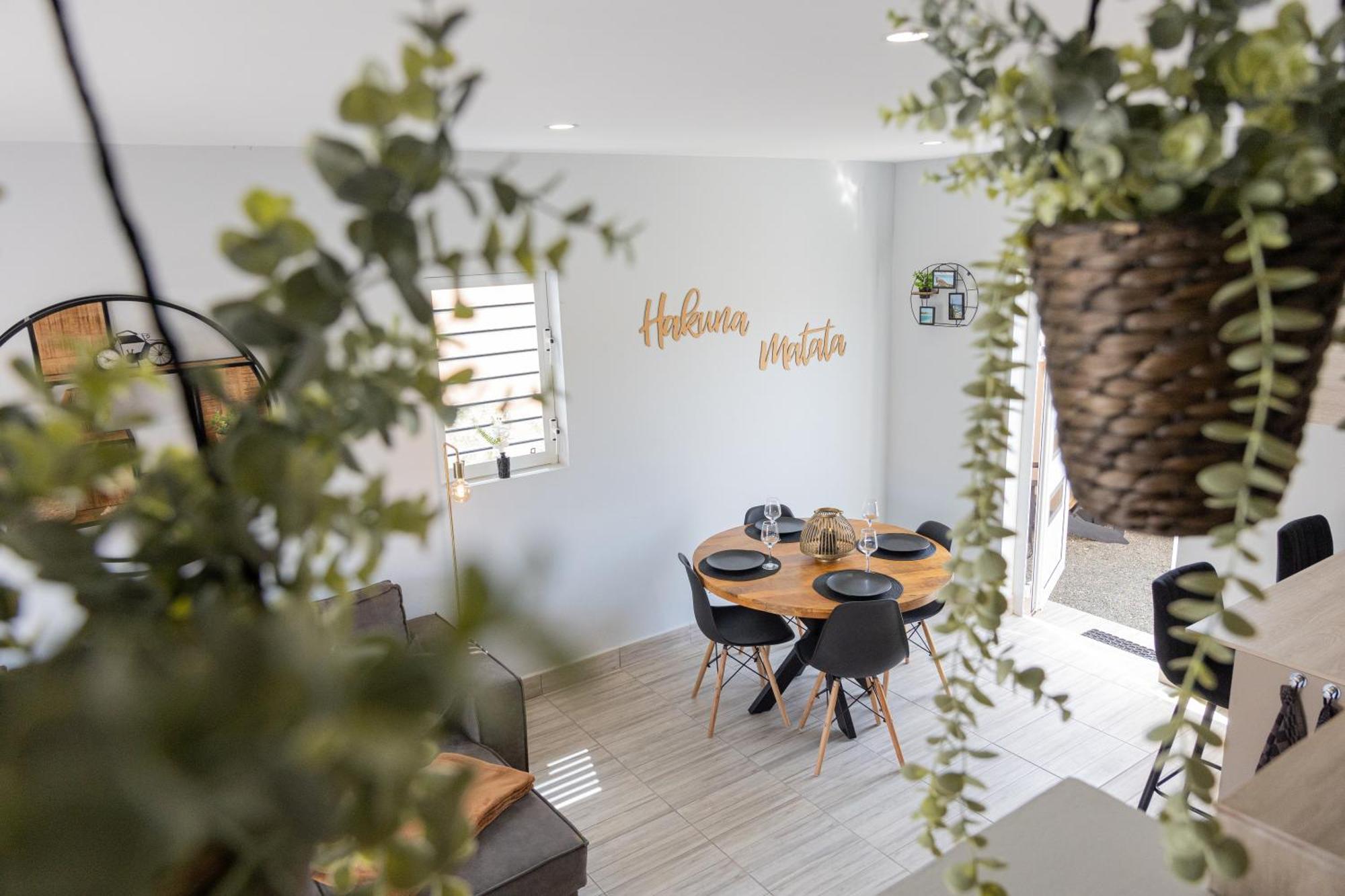 Av Curacao - Centrally Located Spacious Apartment Willemstad Buitenkant foto