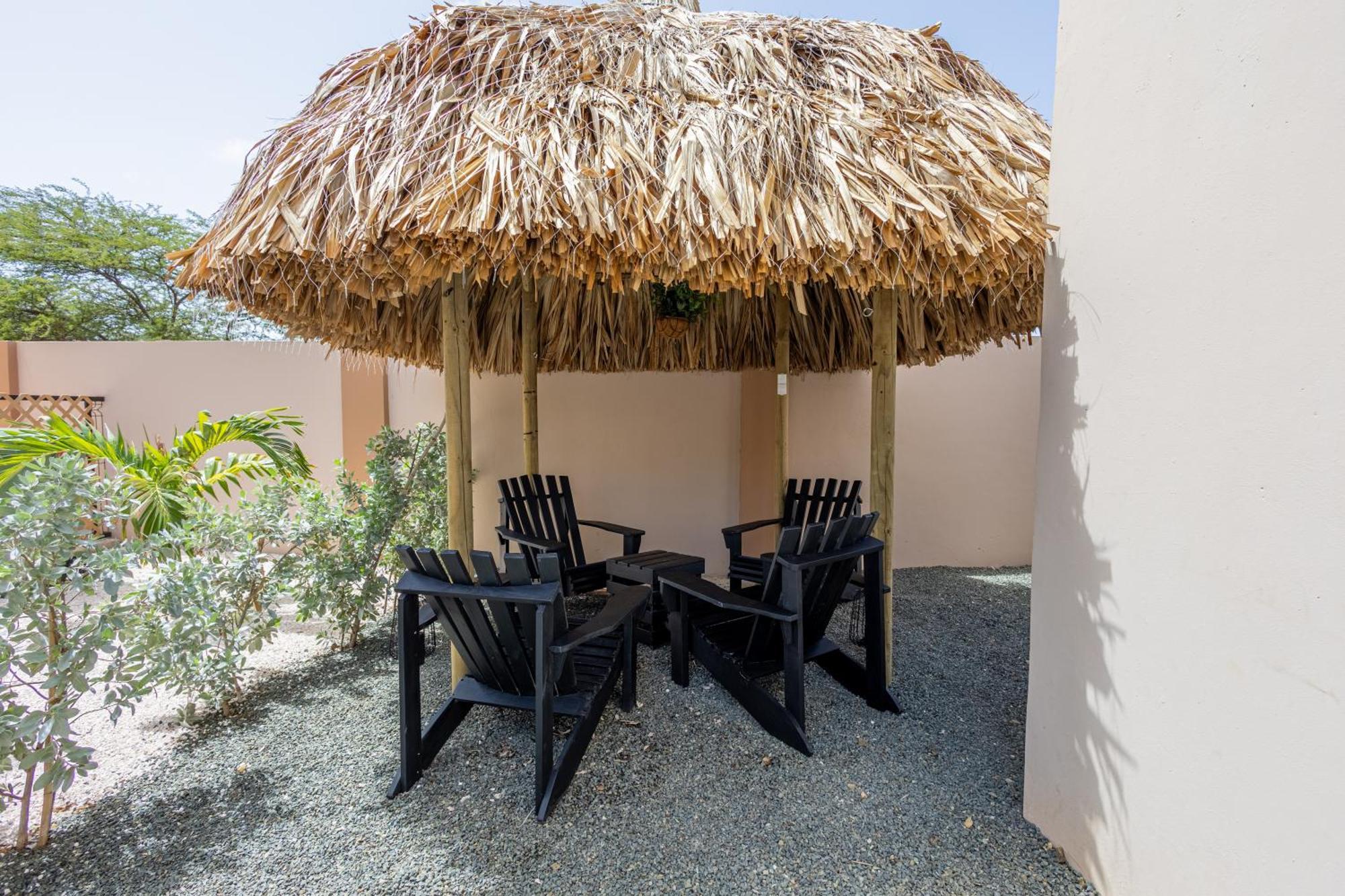 Av Curacao - Centrally Located Spacious Apartment Willemstad Buitenkant foto